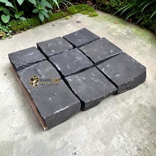 Black Sandstone Cobbles